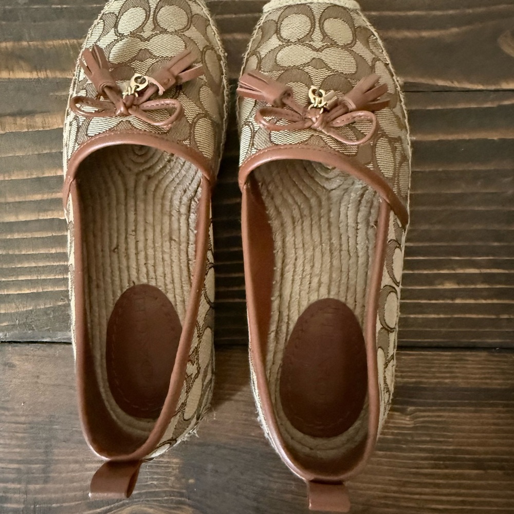 Coach Tan and Brown Monogram Loafers. Women’s size 7 1/2 $75 - Picture 3 of 4